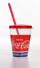 Snips pohár 385ml, fedél + szívószál, Coca-cola mintával, 002002